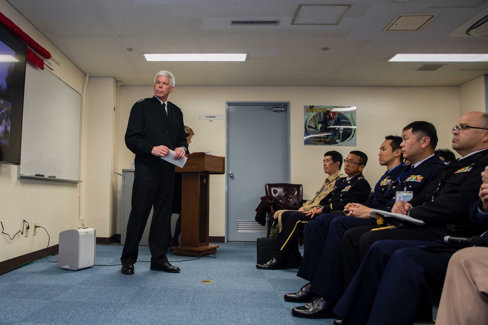 Commander, U.S. 7th Fleet Speaks with Joint Staff College Students