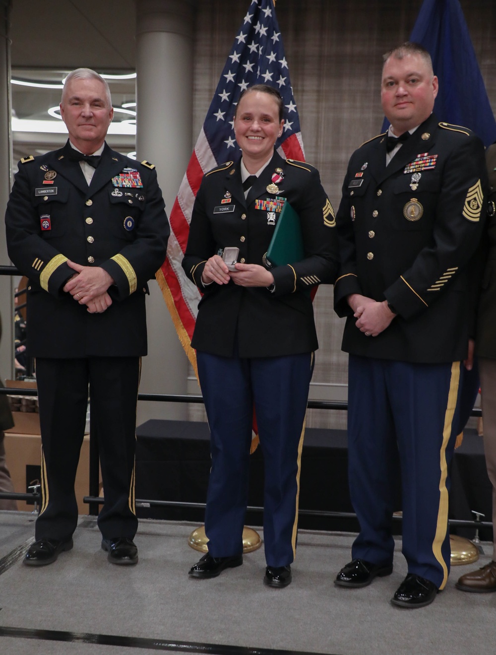 Kentucky Guard Recruiters awarded for hard work