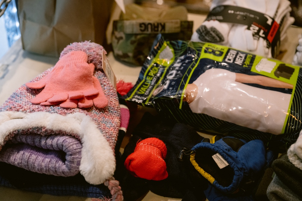 USACE Buffalo District ERA Donates Clothes to Neighbors in Need