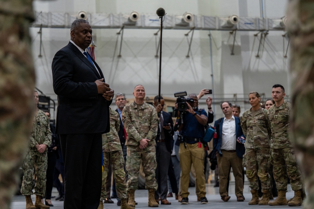 SECDEF visits troops at Al Udeid Air Base