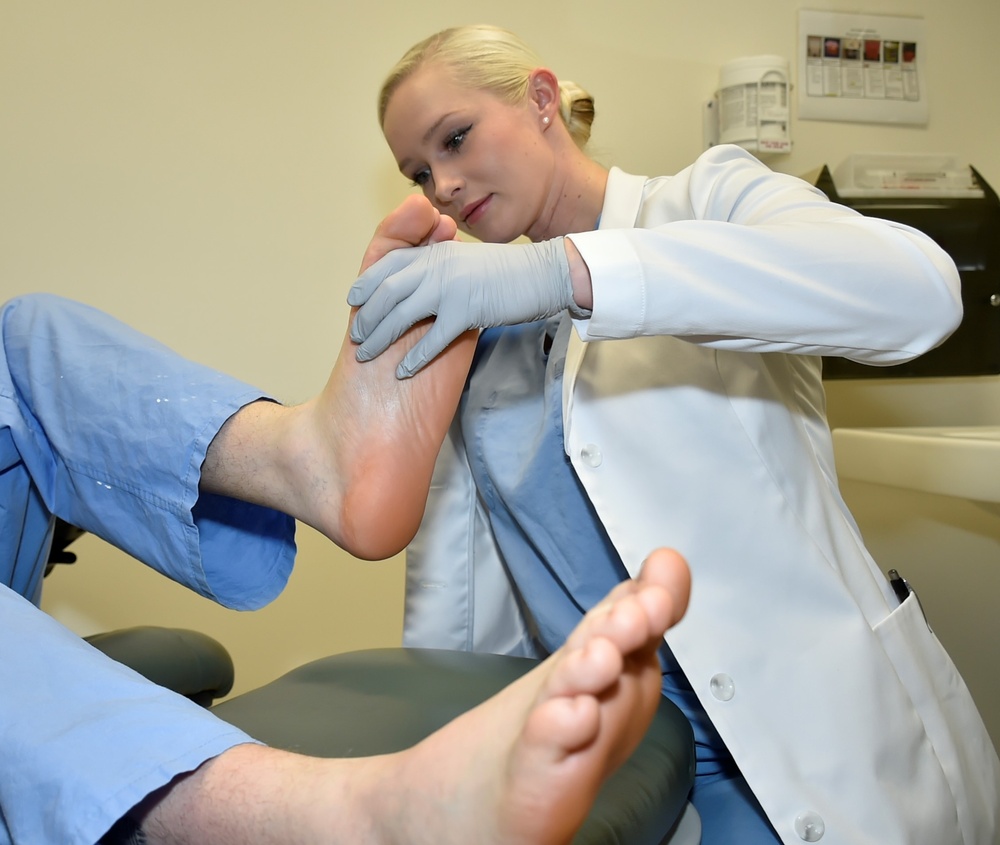 Making Feats for the Feet with Naval Hospital Bremerton’s Podiatrist