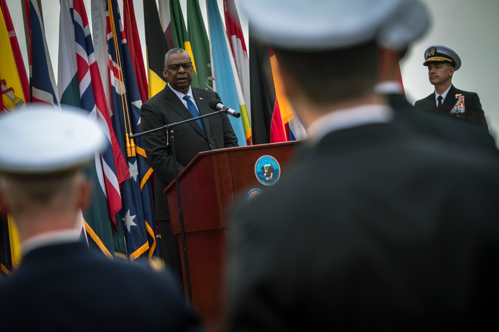 SECDEF Visit to U.S. NAVCENT/5th Fleet, Bahrain and Qatar