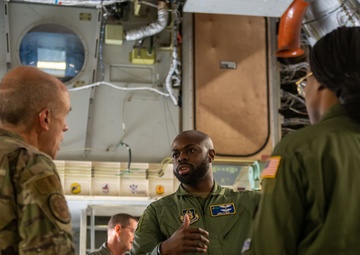 Air Force Surgeon General visits Team Charleston, gains insight into mission