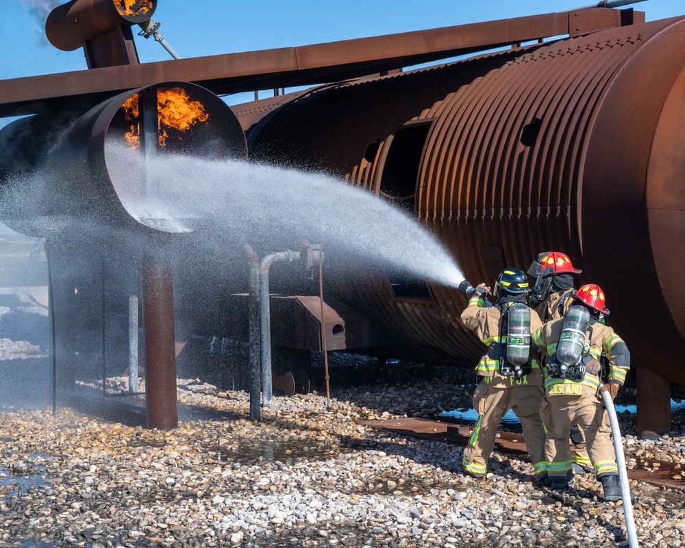 Laughlin fire department trains with Del Rio