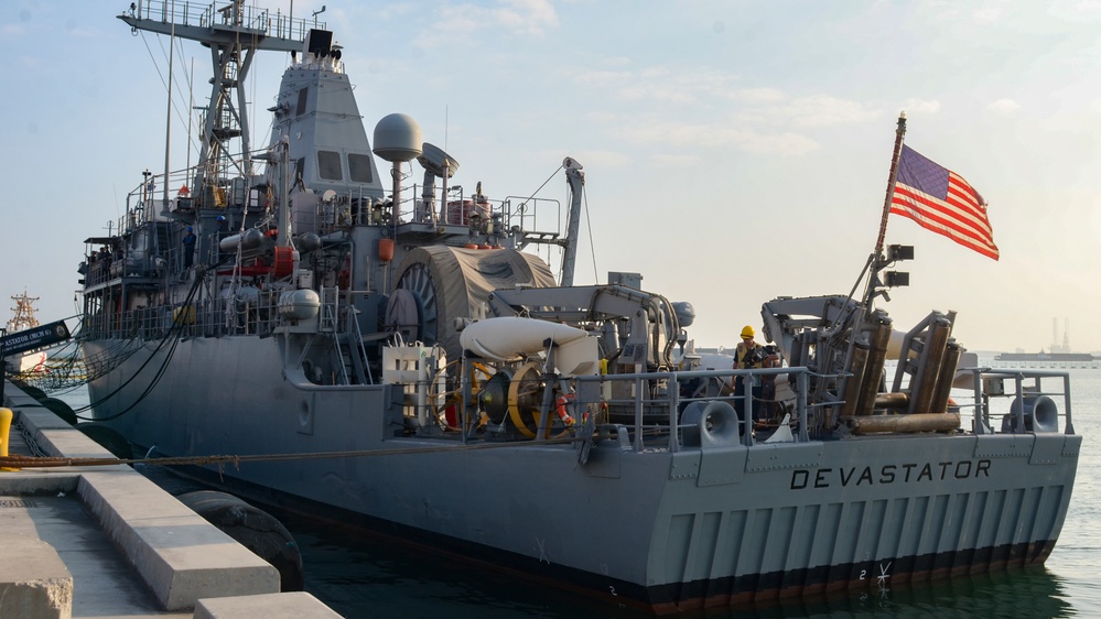 USS Devastator completes 7-month maintenance period 18 days early