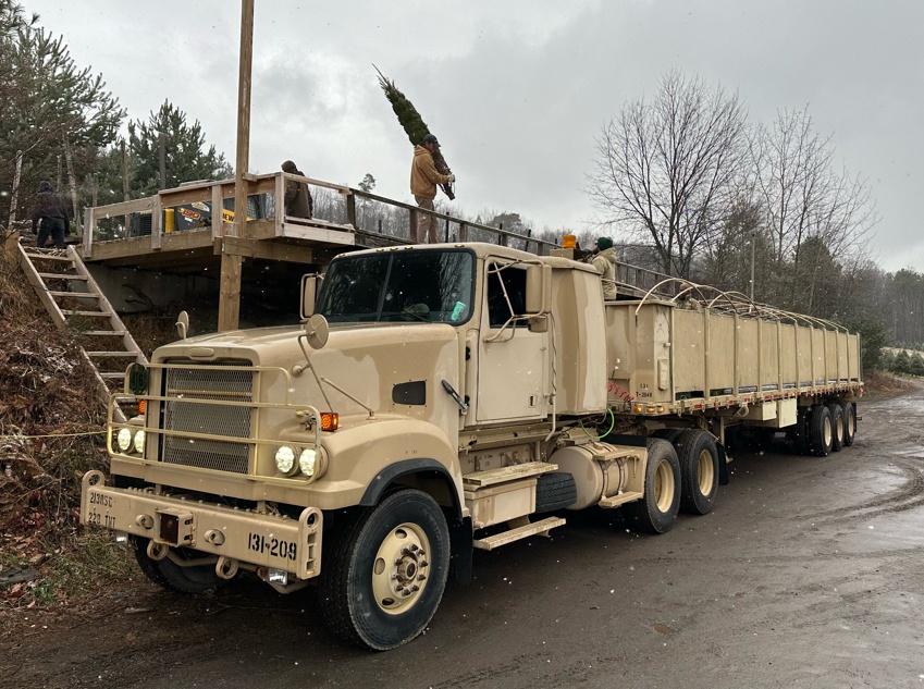 Cooperative effort provides veterans, National Guard members opportunity to have ‘real’ Christmas trees