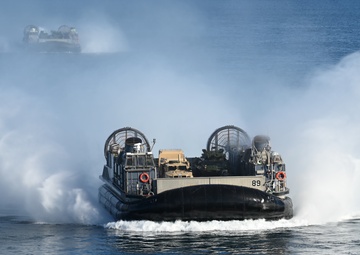 LCACs approach the USS New York (LPD-21)