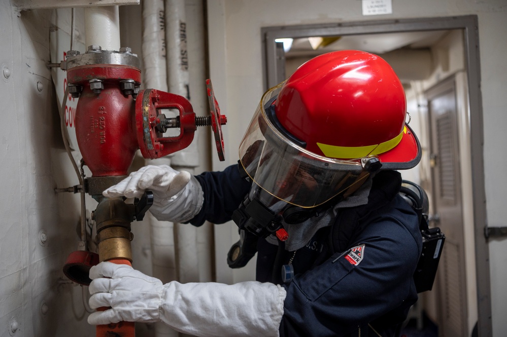 USS New York conducts damage control training