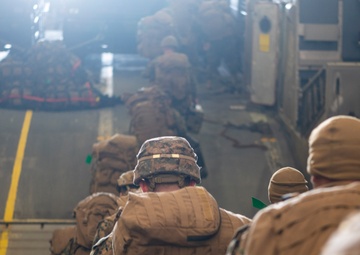 U.S. Marines disembark USS New York (LPD-21) via LCAC