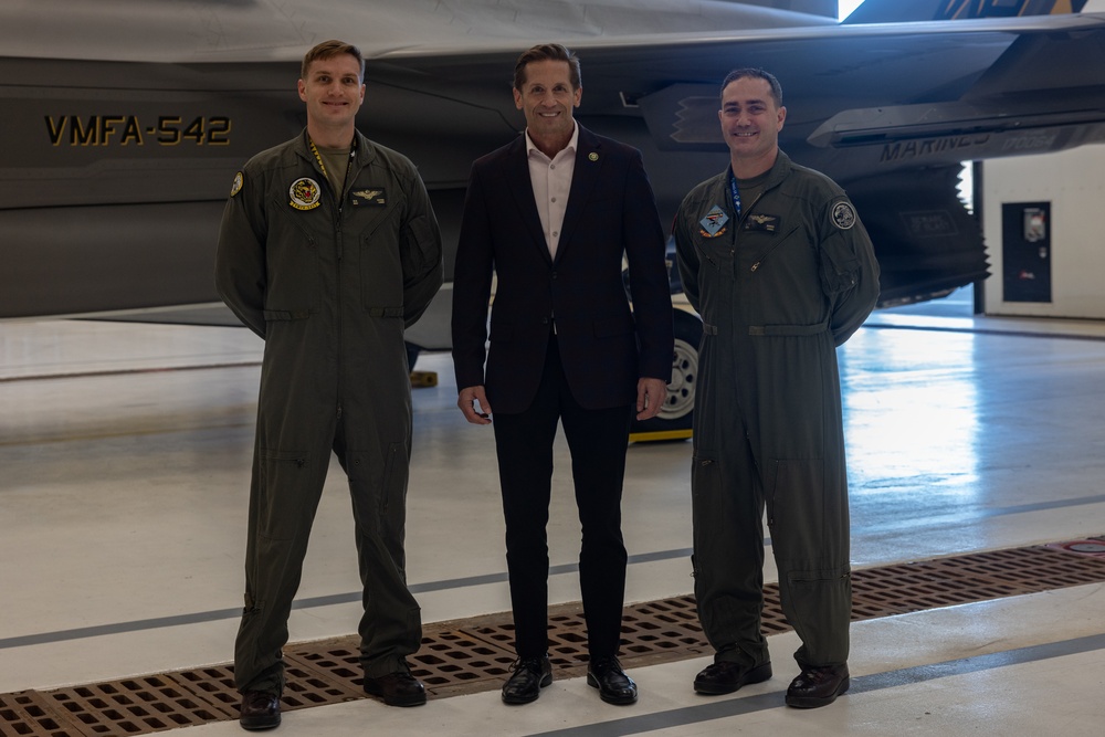 U.S. Rep. Rich McCormick visits Marine Fighter Attack Squadron (VMFA) 542