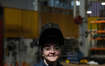 Portrait of a 349 MXS metals technician