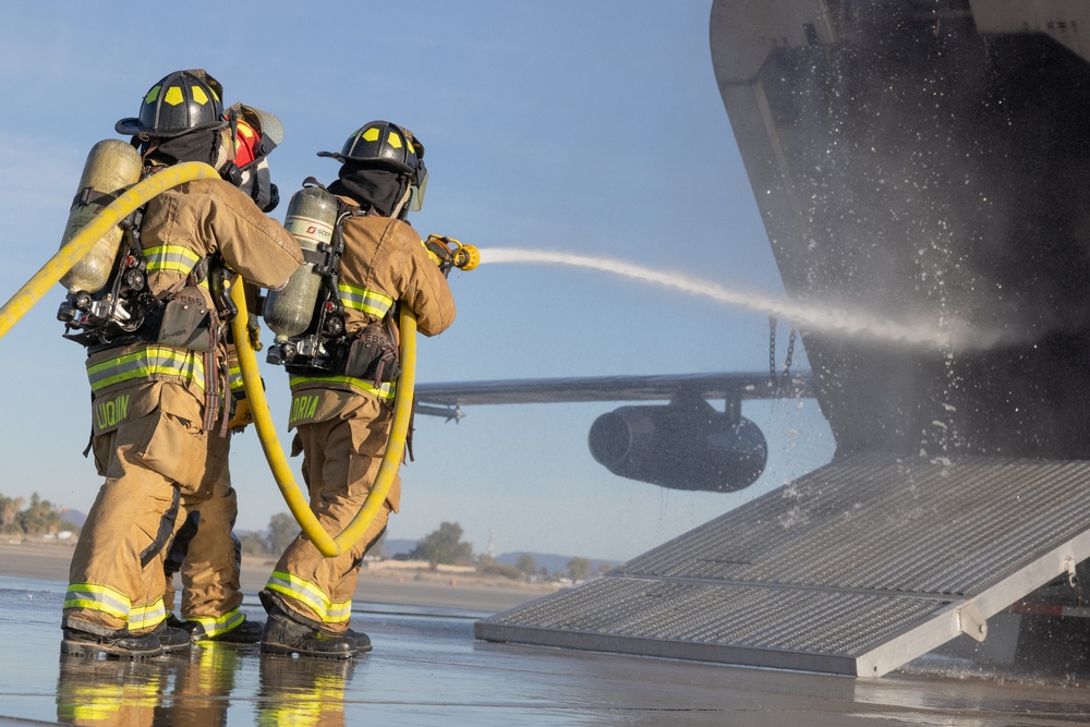 ARFF simulated aircraft fire training