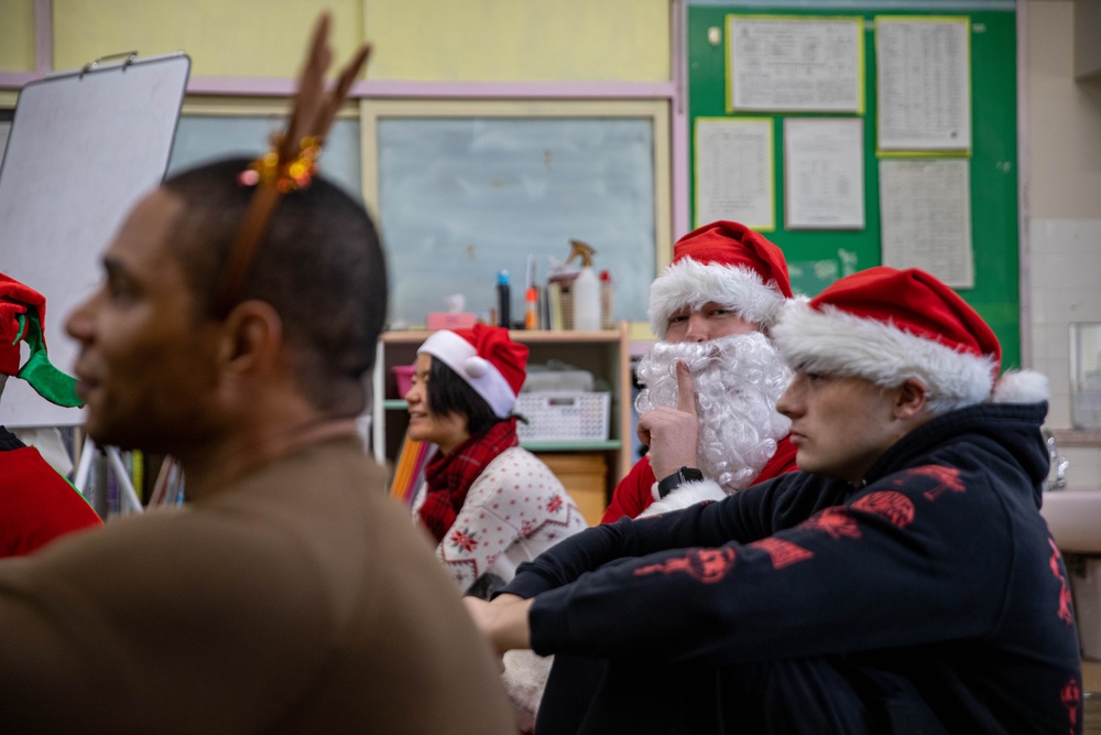 Season of Giving: Volunteers from Marine Corps Air Station Iwakuni visit Higashi Hoikuen