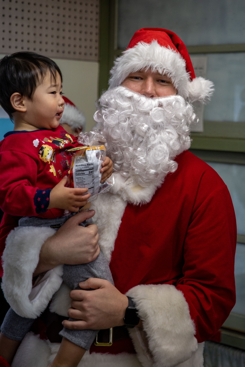 Season of Giving: Volunteers from Marine Corps Air Station Iwakuni visit Higashi Hoikuen