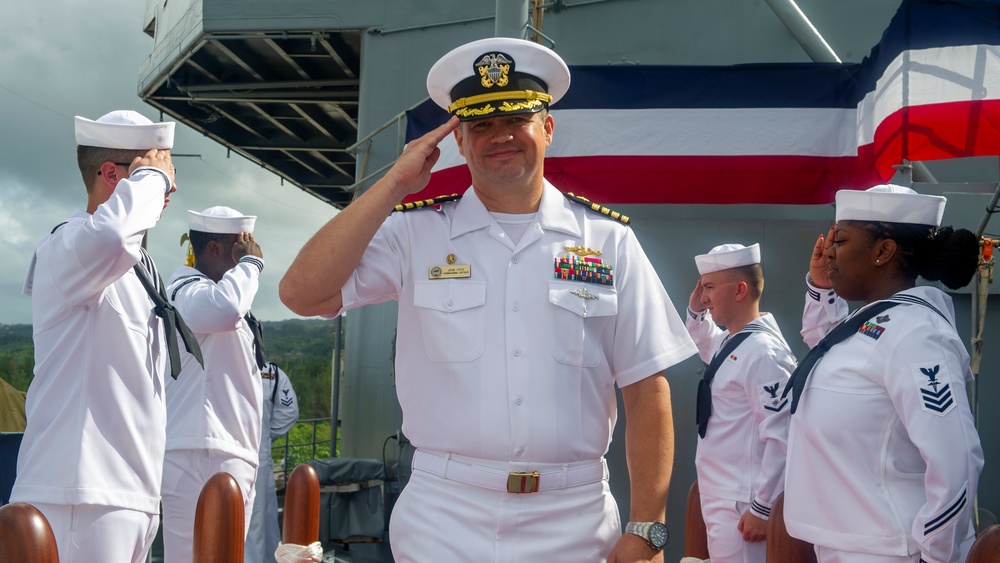 Frank Cable Holds Change of Command Ceremony