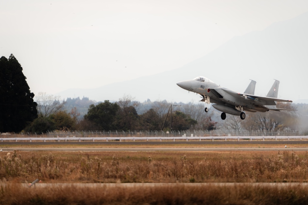 JASDF squadrons conduct flight operators at Nyutabaru Air Base