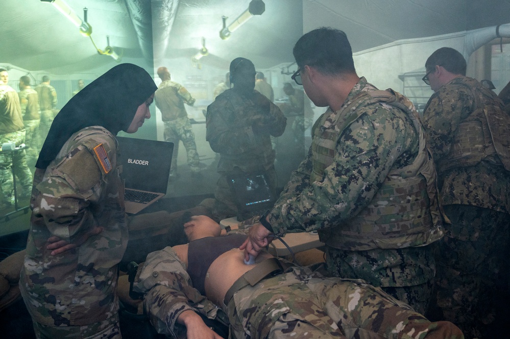 Military Medical Students Learn Ultrasound Techniques