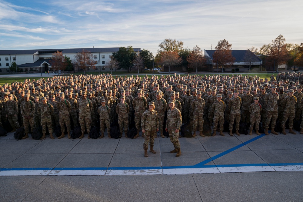 CMSAF, SAF/MR and Diamond 1 visit Keesler