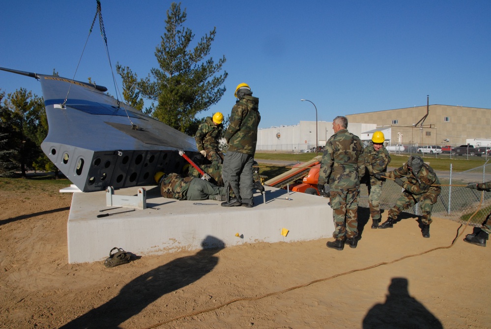 KC-135 static display construction