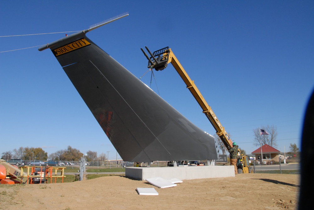 KC-135 static display construction