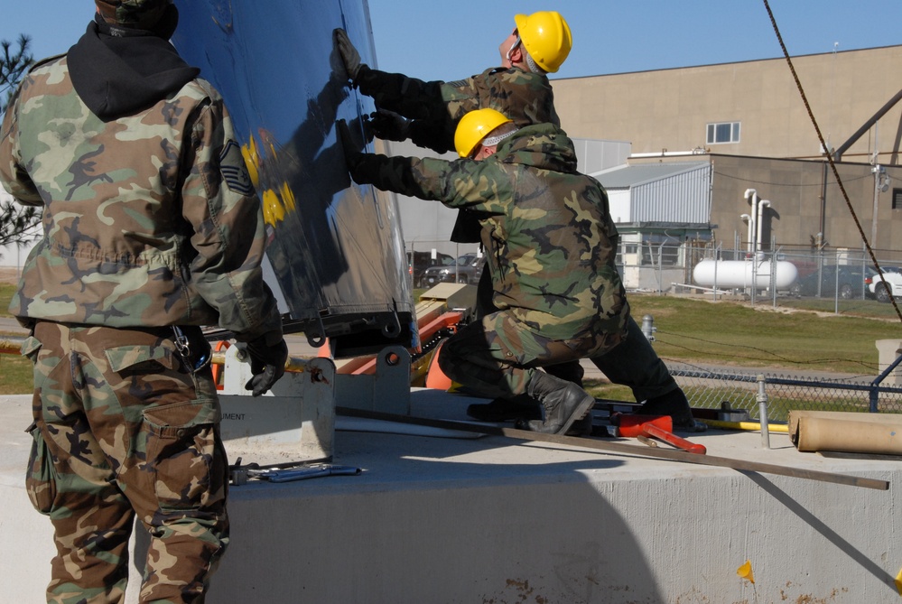 KC-135 static display construction