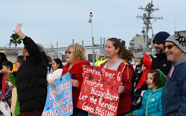 USS Indianapolis (LCS 17) Blue Crew returns from historic deployment to 5th Fleet