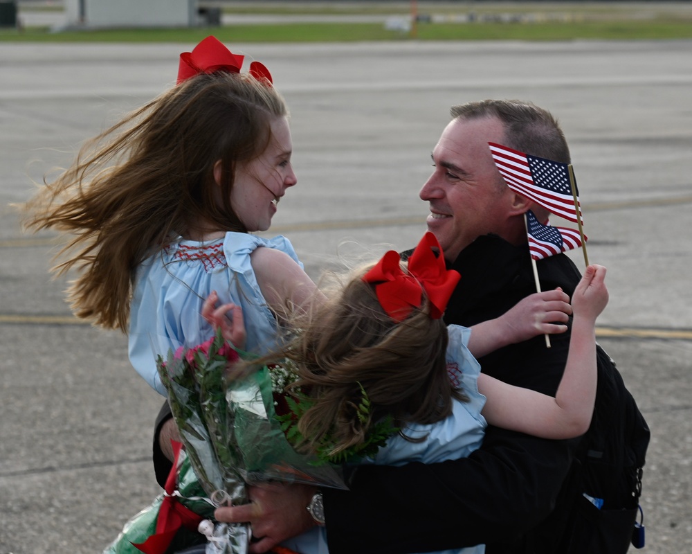 USS Indianapolis Blue Crew Returns to Naval Station Mayport Following Deployment