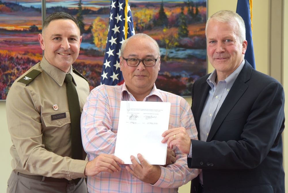 Col. Jeff Palazzini, Harry Brower Jr. and Sen. Dan Sullivan sign Barrow Coastal Erosion project partnership agreement