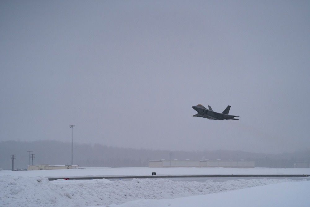 525th FS honors fallen Airmen