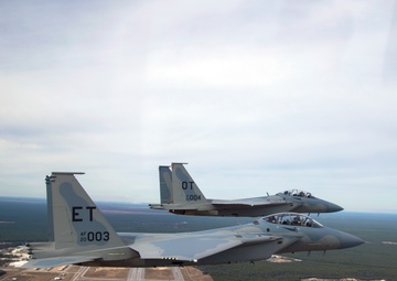 Eagles have landed: New F-15EXs arrive at Eglin