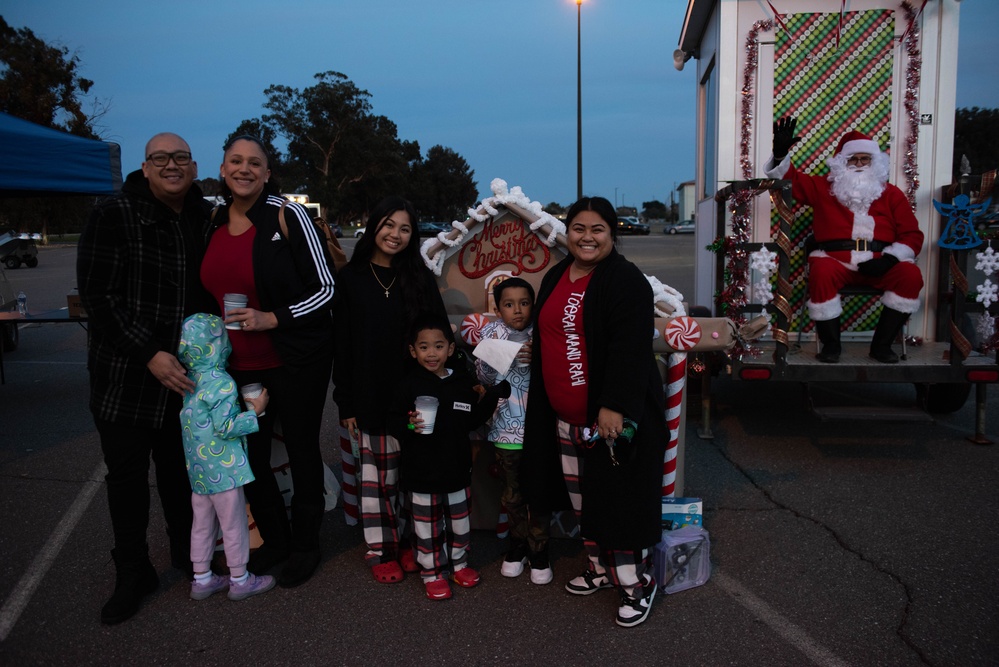 Team Travis participates in Candy Cane Lane