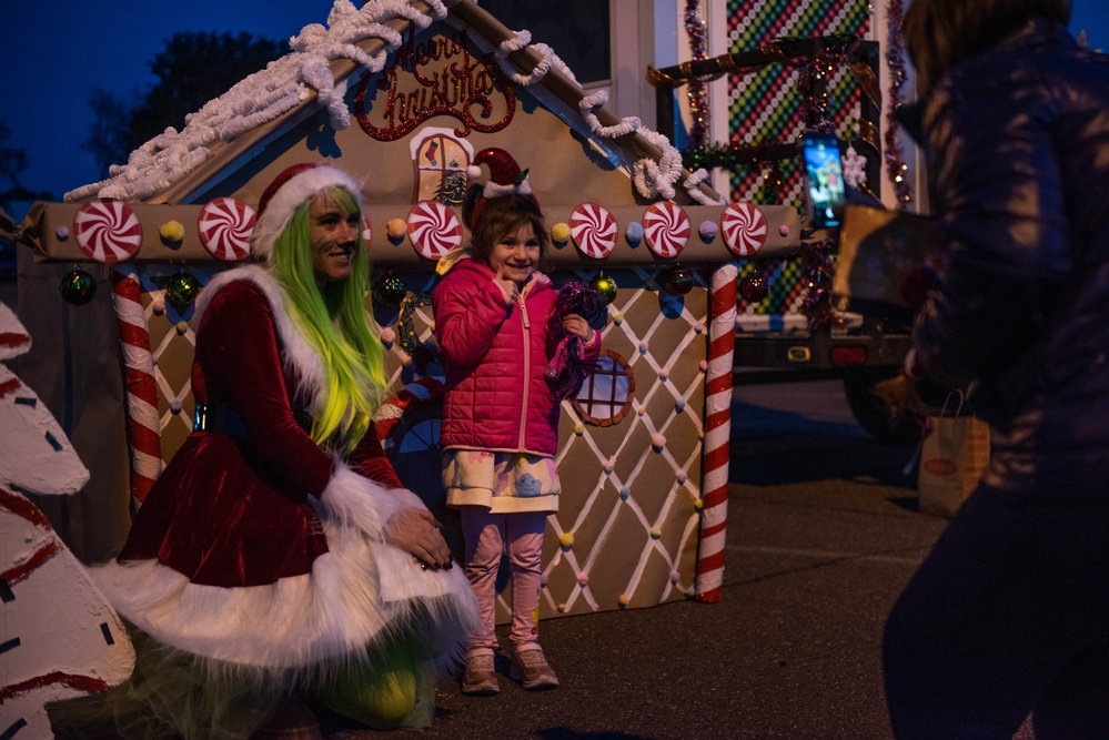 Team Travis participates in Candy Cane Lane