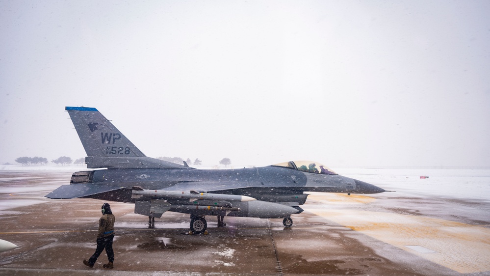 8th FW participates in U.S., Japan, Republic of Korea bomber operations escort