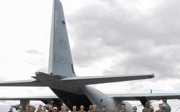 VMGR-153 Supports Toys for Tots in Maui
