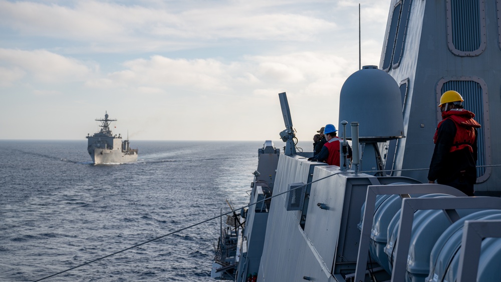 USS Somerset Conducts Replenishment-At-Sea