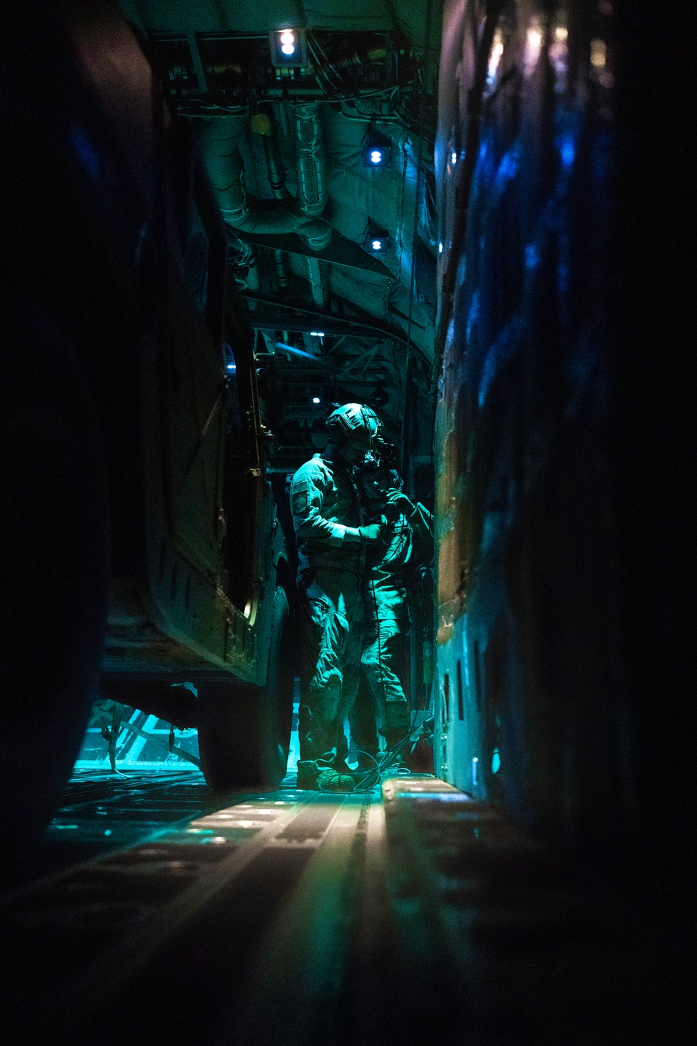 415th Special Operations Squadron conducts low-light training