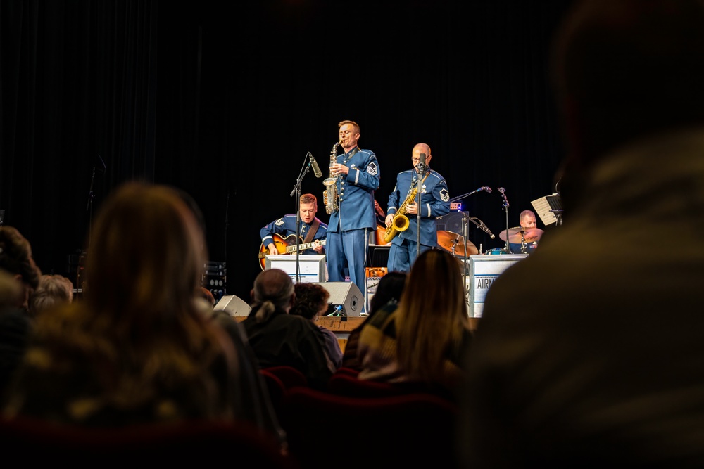 377 ABW commander speaks at Airmen of Note concert