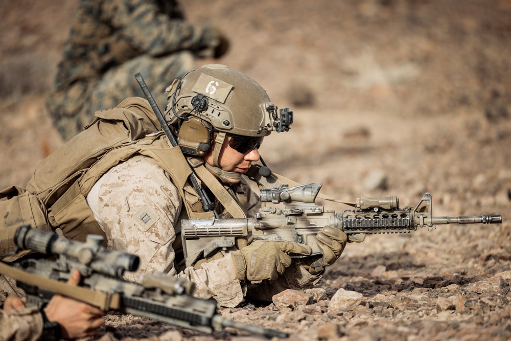 DVIDS - Images - V3/4 conducts company assault at Range 401 during ...