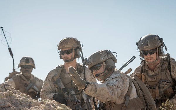 V3/4 conducts company assault at Range 401 during Steel Knight 23.2