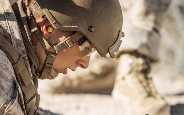 V3/4 conducts company assault at Range 401 during Steel Knight 23.2