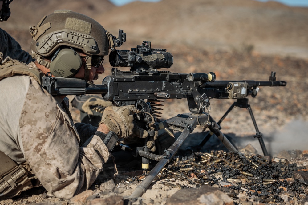 V3/4 conducts company assault at Range 401 during Steel Knight 23.2