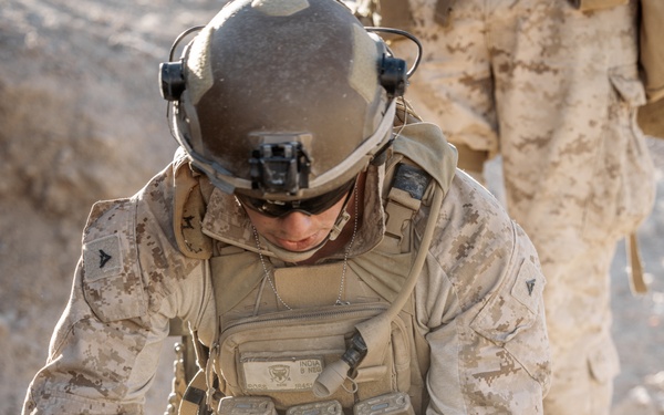 V3/4 conducts company assault at Range 401 during Steel Knight 23.2