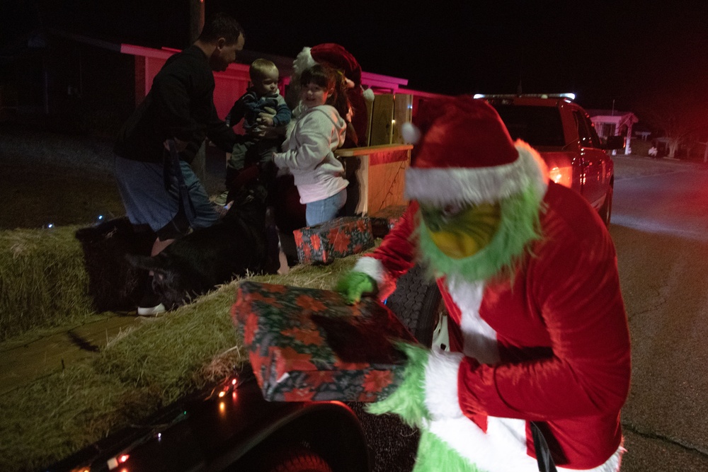 Santa Run at Laurel Bay