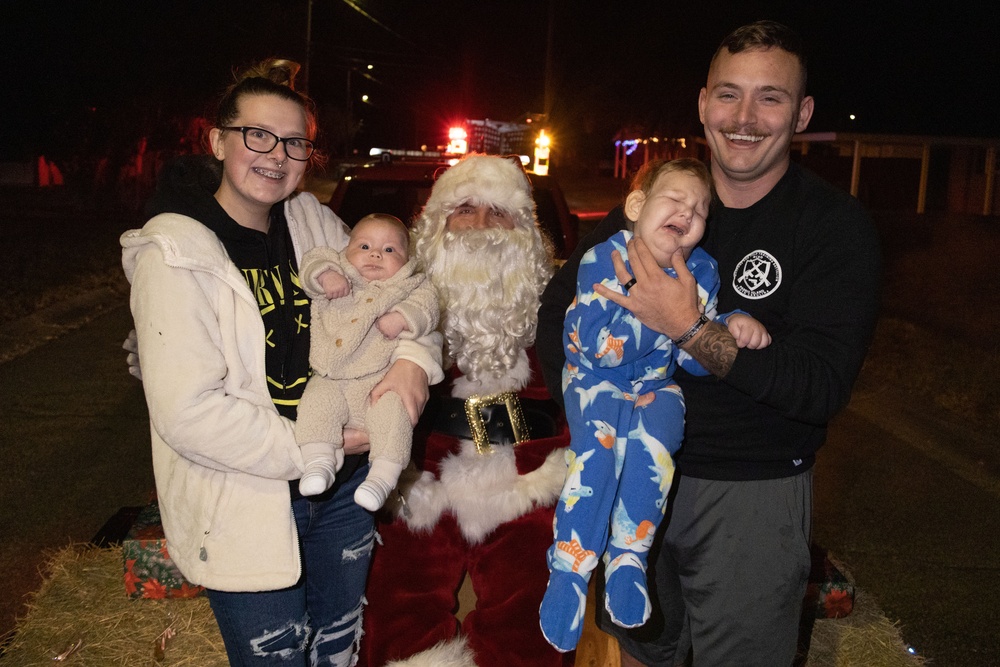 Santa Run at Laurel Bay