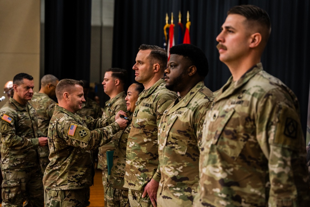 Sergeant Major of the Army promotes newest Army recruiters