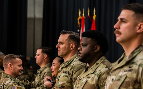 Sergeant Major of the Army promotes newest Army recruiters