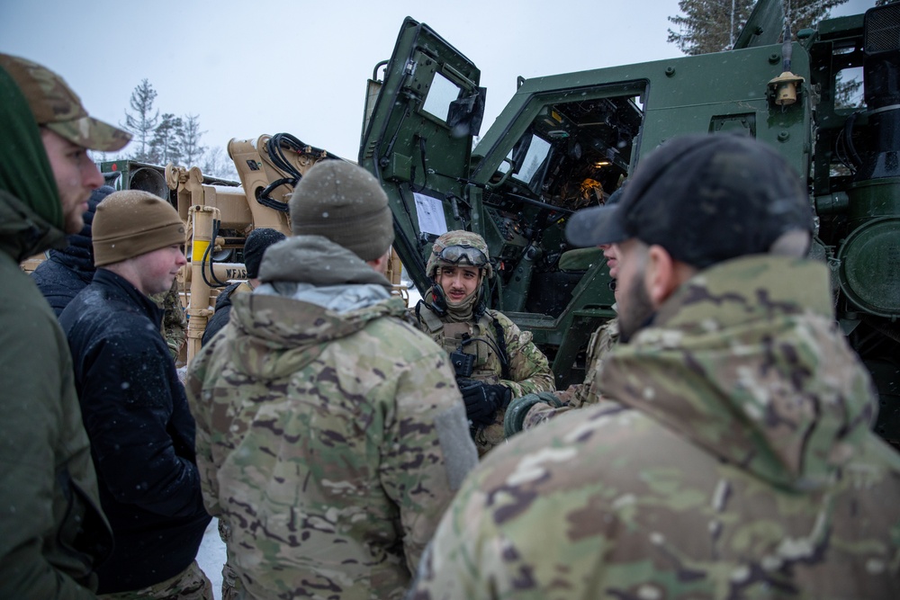 HIMARS crews demonstrate capabilities during live-fire exercise in Estonia