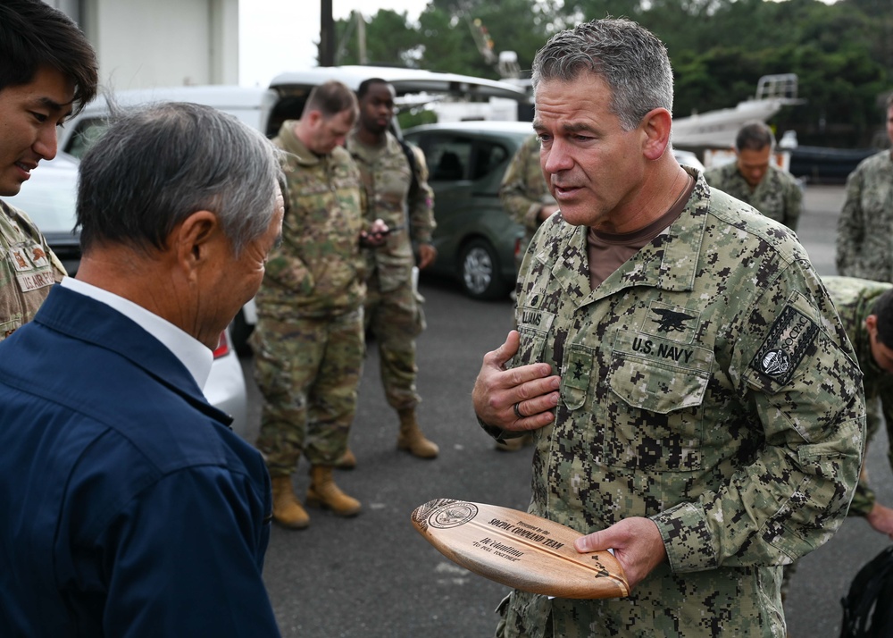 SOCPAC CDRE Visits Yakushima Joint Operations Center