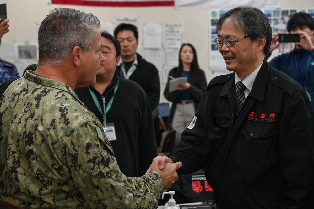 SOCPAC CDRE Visits Yakushima Joint Operations Center