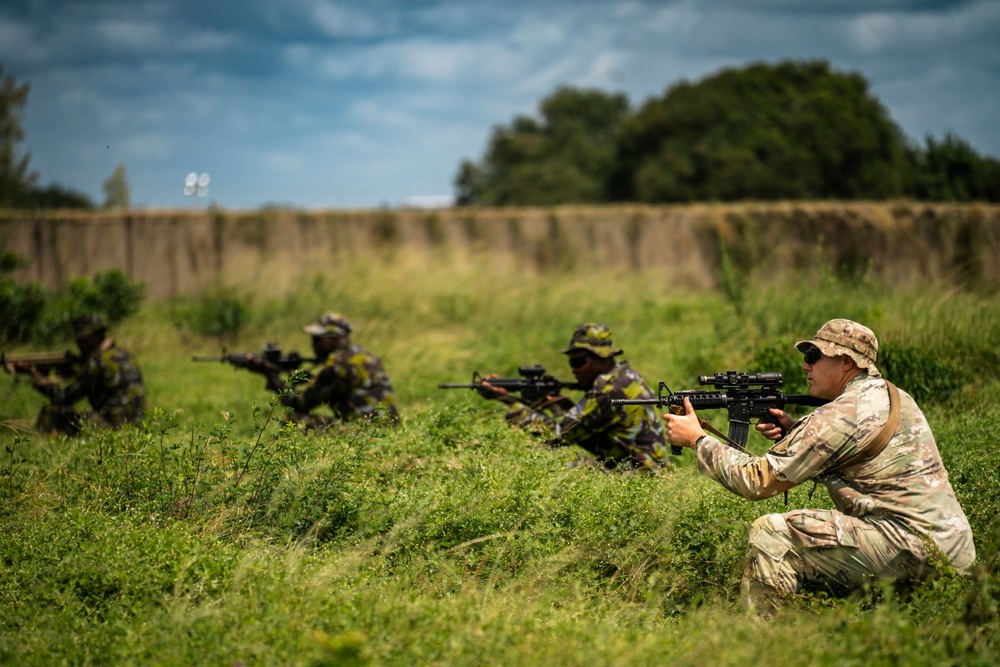 Task Force Tomahawk Trains with Kenyan Rangers